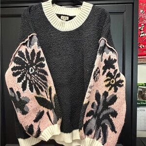 POL Women's Charcoal and Blush Floral Sweater
